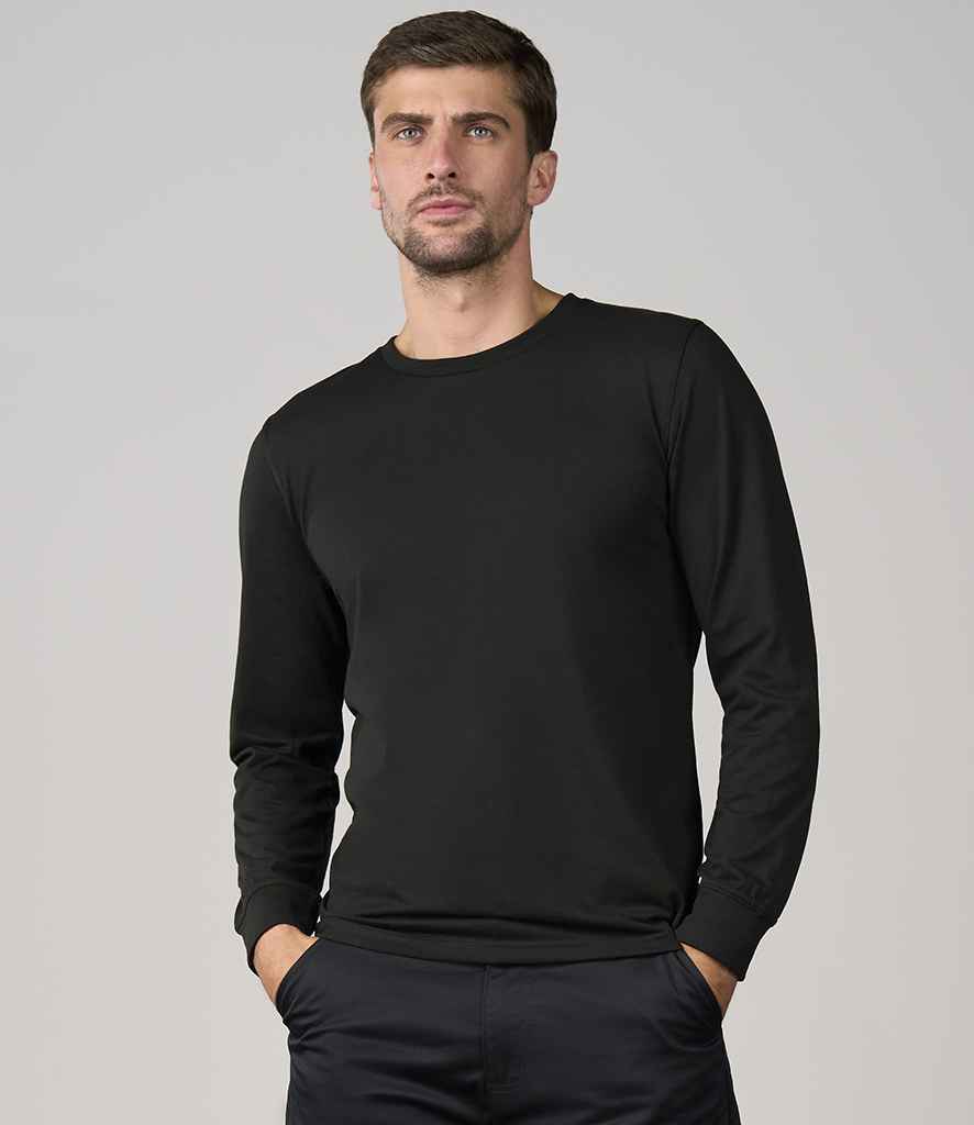 RX152 Pro RTX Pro Long Sleeve T-Shirt – Black (model, front)