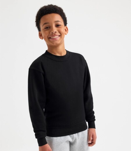 UC202 Uneek Childrens Classic Sweatshirt – Black (model, front)